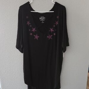 Women's Black Star Print Top